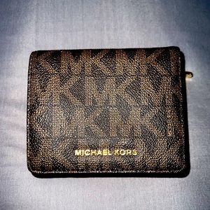 Small Michael Kors Wallet